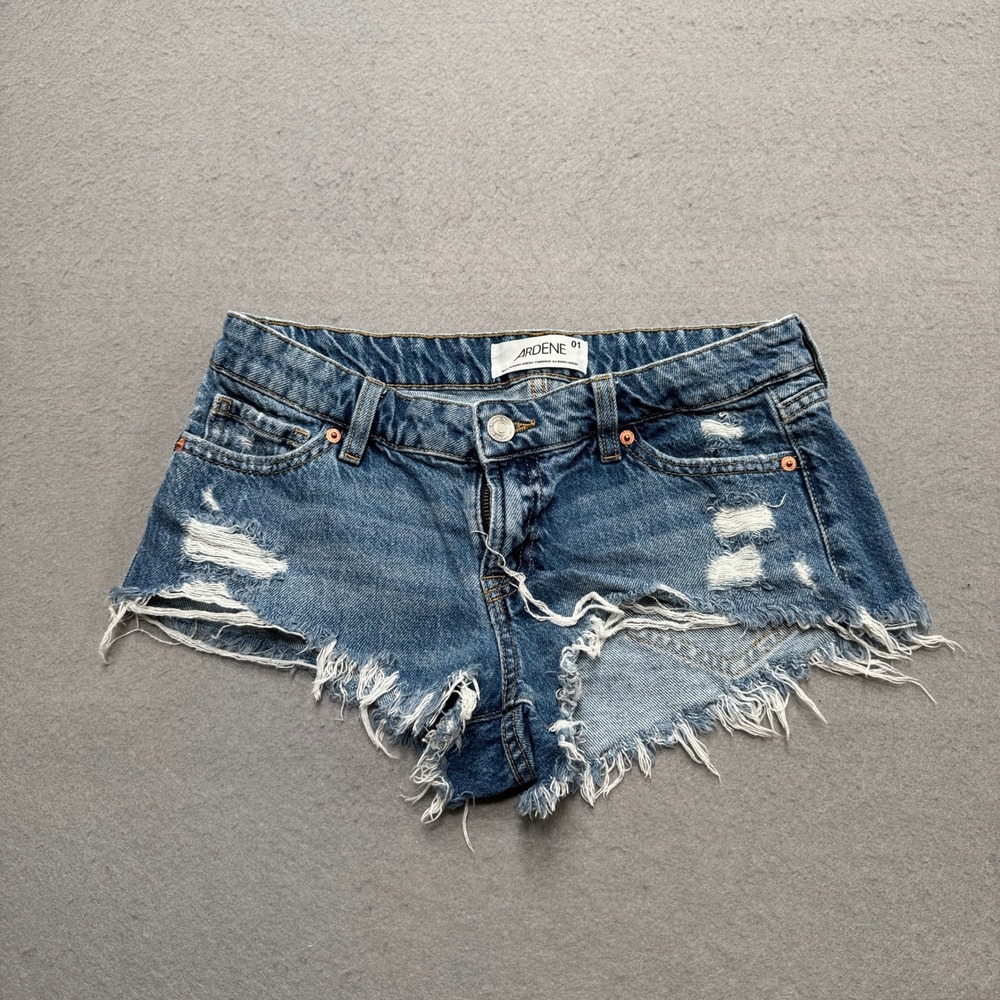 Ardene Booty Shorts Women's 01 Blue Denim Dark Wash Low Rise Cut Off Distressed